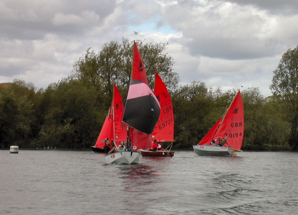 Action from the Mirror Southern Traveller at Maidenhead photo copyright Trevor Nicholls taken at Maidenhead Sailing Club and featuring the Mirror class