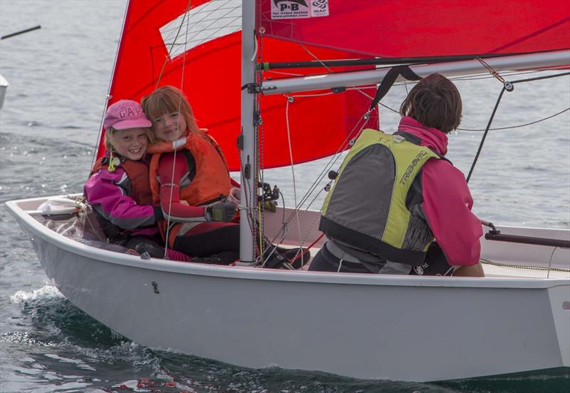 Youngsters joining in the Commodore's Cup in a Mirror at the Notts County Spring Regatta - photo © David Eberlin