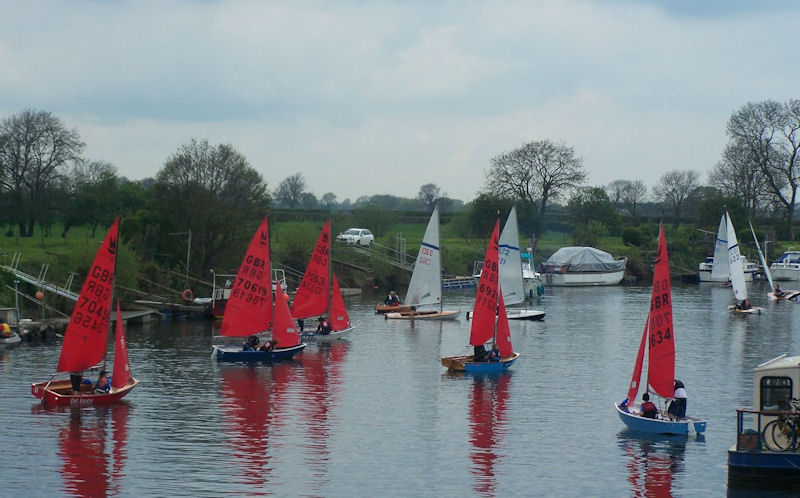 Very little wind for the Mirror NE Travellers event at Yorkshire Ouse photo copyright YOSC taken at Yorkshire Ouse Sailing Club and featuring the Mirror class