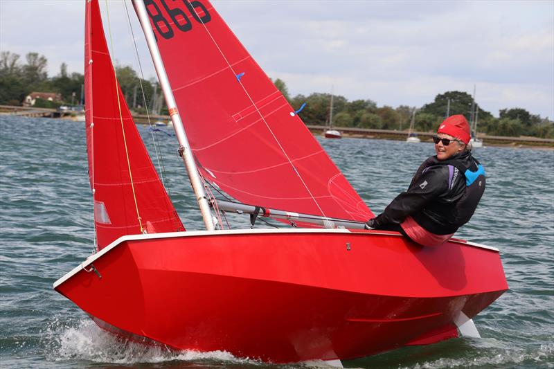 Julie Nelson puts her Mirror through its paces during Blackwater SC Club Week photo copyright Zoe Nelson taken at Blackwater Sailing Club and featuring the Mirror class