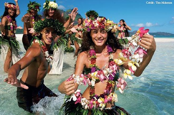 The reception in Papeete is warm & inviting - la Ora na! - photo © Tim Mckenna