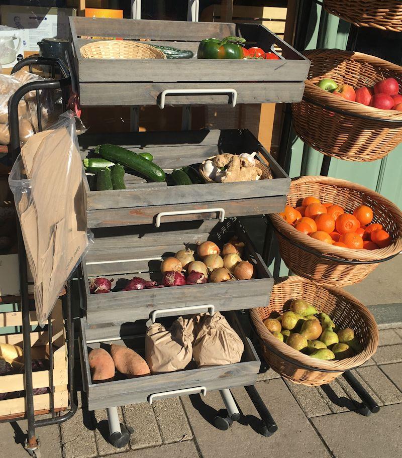 Buying fruit and veg loose avoids plastic packaging - Sailors caring for their environment - photo © Gael Pawson