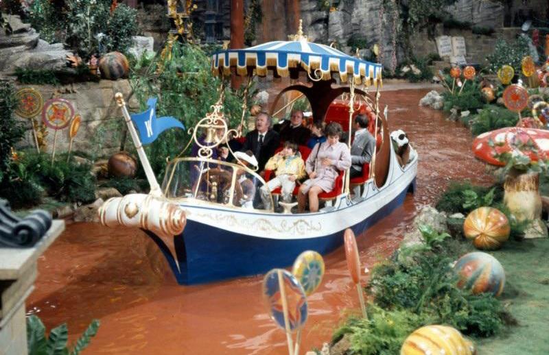 The Riverboat - Willy Wonka and the Chocolate Factory - photo © Willy Wonka
