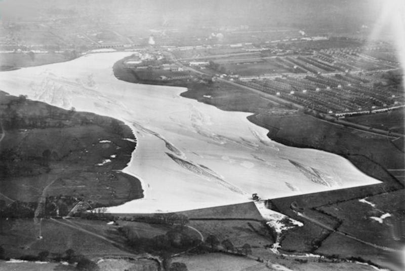 London's Welsh Harp reservoir (Wembley) became a natural skating rink in the cold winters of the 1930s - photo © Historic England