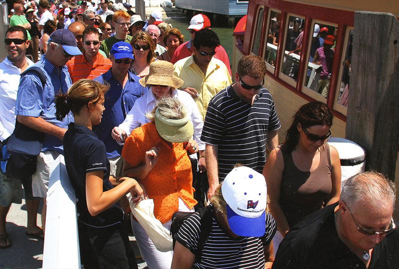 Spectator ferry crowd lines up on Double Bay wharf - photo © Frank Quealey