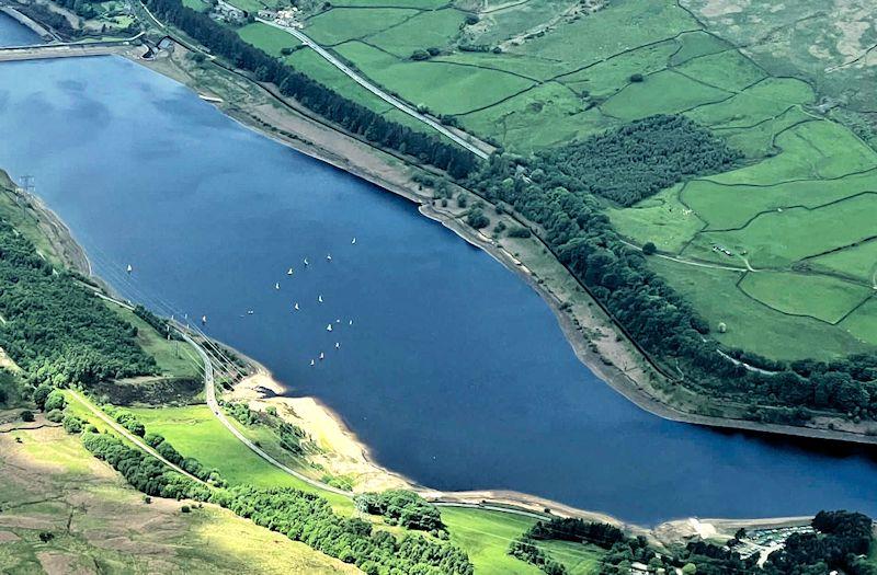 Derbyshire Youth Sailing at Glossop - photo © Chris Leeding