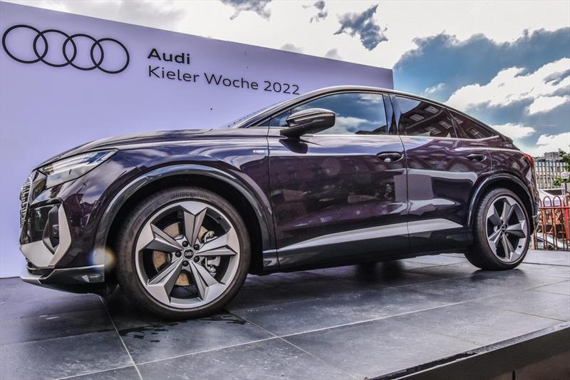 In 2023, Audi will once again enrich our big participatory event with a lot of drive and its shuttle and trailer service in the city center and in Schilksee - photo © LH Kiel / Bodo Quante