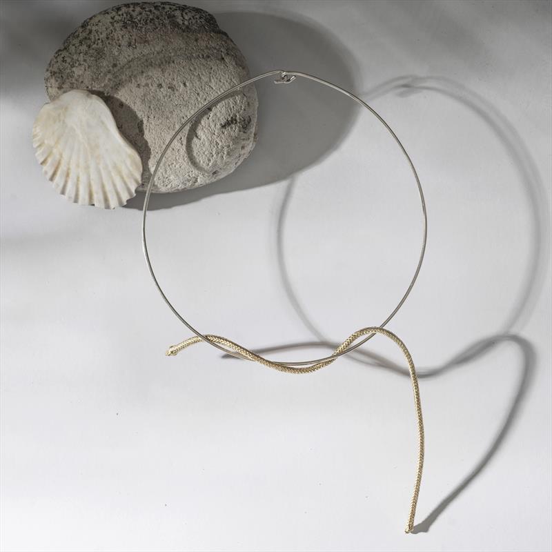 Choker Loose End Nautical Rope Artisanal - photo © Angela Lago