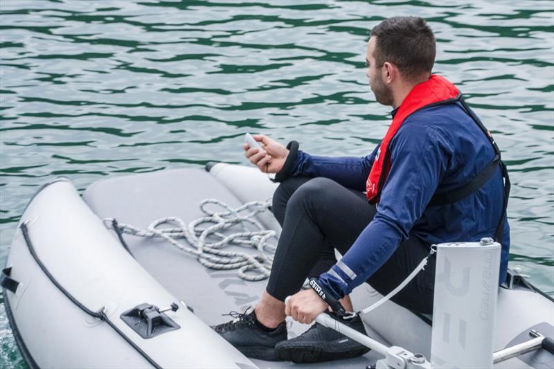 Controls in the palm of your hand, or in the tiller mount - photo © Remigo