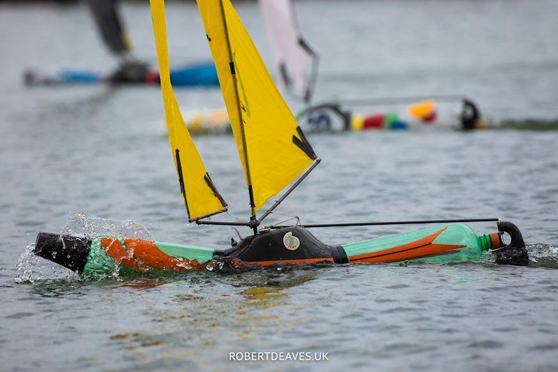 Robert Norris going flat out offwind - 2022 BOTTLE boat Championship at Waldringfield photo copyright Robert Deaves taken at Waldringfield Sailing Club and featuring the Model Yachting class