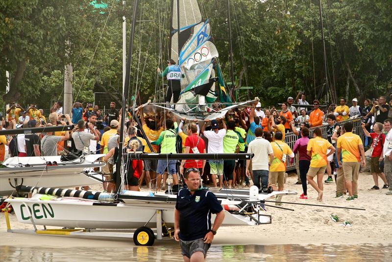 Botafogo Bay: The Beach in Rio was less than a few minutes walk to the sailing venue, however on the water the wind was fickle with big shifts in the early days of the 2016 Olympic regatta - photo © Richard Gladwell