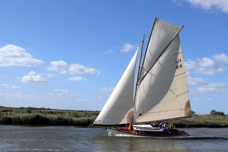 Busy weekend at Horning SC - downriver race to Thurne - photo © Martin Dennis