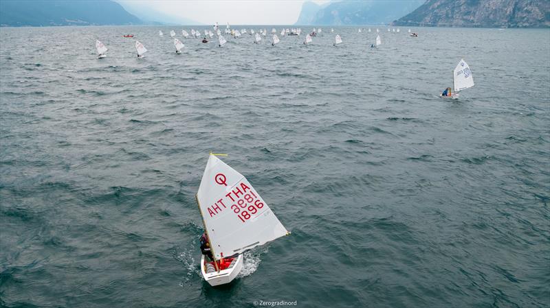 2021 Optimist World Championship day 3 photo copyright Zerogradinord taken at Fraglia Vela Riva and featuring the Optimist class