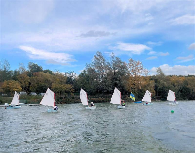 Optimist relay racing during the End of Season Youth & Junior Day at Ripon - photo © Grace de Planta