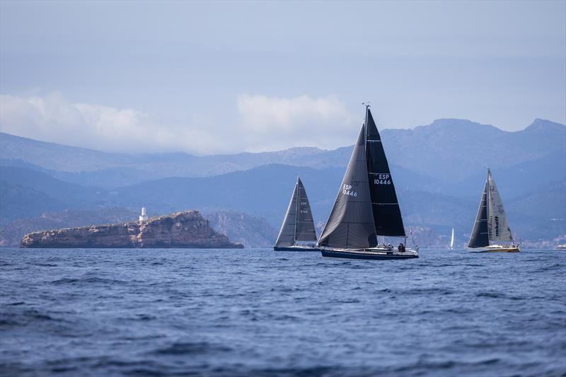 La Larga - `Indigo`, ORC 4-5 - photo © Laura G. Guerra