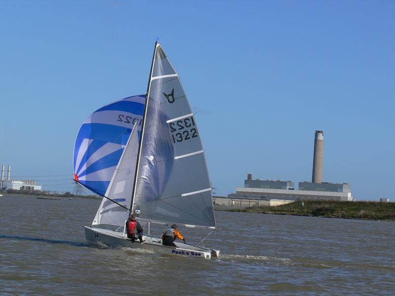Sunshine for the 2014 Hoo Freezer photo copyright Roy Winnett taken at Wilsonian Sailing Club and featuring the Osprey class