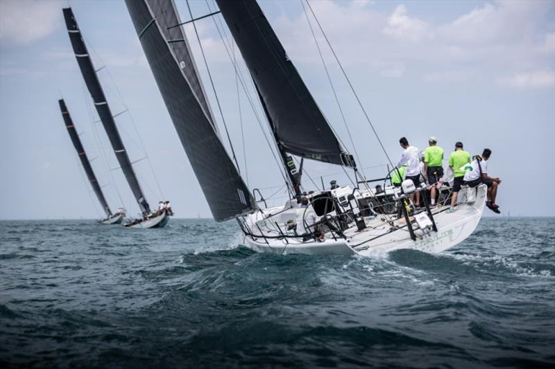 Onboard action with returning team Sin Duda!, a Santa Cruz 52 owned by Fritz Duda Sr. and Lindsey Duda (Chicago, Ill.) photo copyright Matt Knighton taken at Chicago Yacht Club and featuring the Pac 52 class