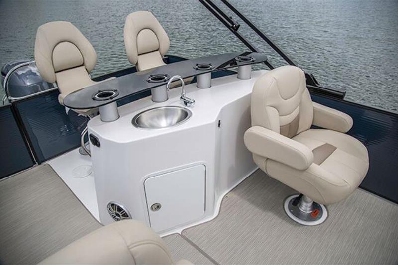 Hurricane Fundeck 236 - photo © Hurricane Boats