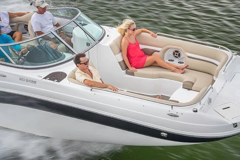 Hurricane Sundeck - photo © Hurricane Boats