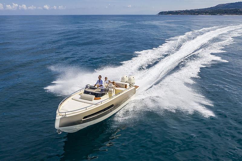 Invictus GT 280 - photo © Sand People