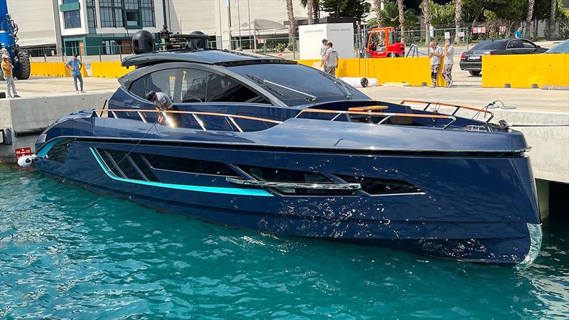 LSX 67 - photo © Lazzara Yachts
