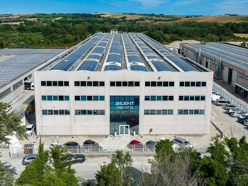 Silent 60 - photo © Silent-Yachts