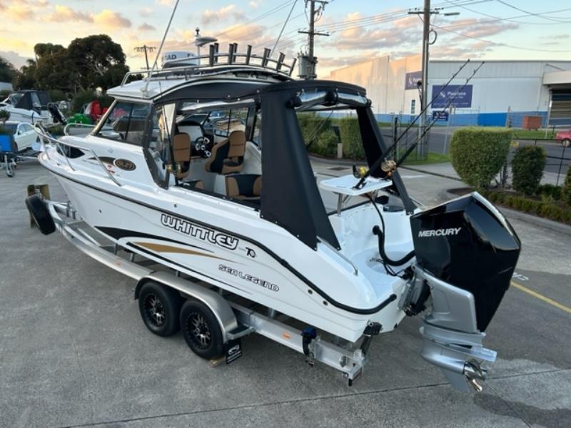 SL 27 HT sports fishing trailer boat - photo © Alan Whittley