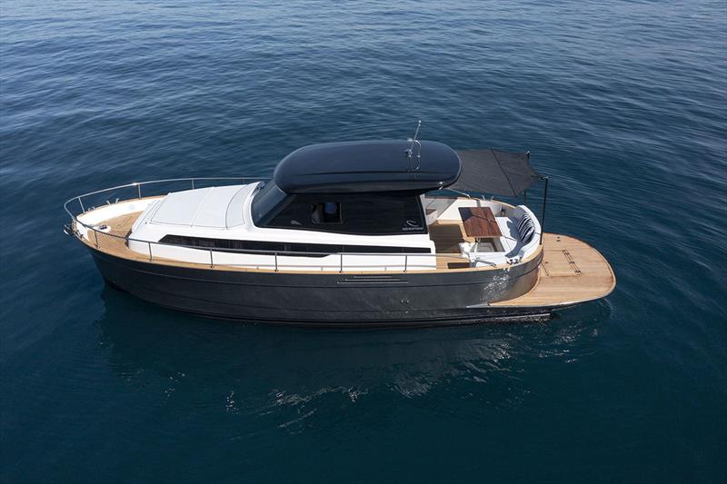 Gozzo 38 Cabin - photo © Apreamare