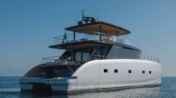 Bluegame BGM75 - photo © Bluegame