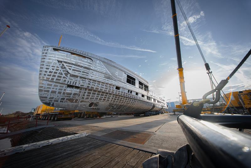 Van der Valk - Project ZEN - Raised pilothouse 48m marriage - photo © Demi van Loon, Framedit.nl