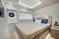 © Lazzara Yachts