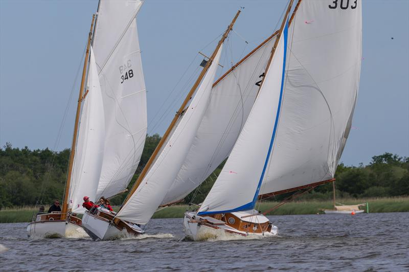 Sunday fleet B racing - River Cruiser Weekend on Barton Broad - photo © Robin Myerscough