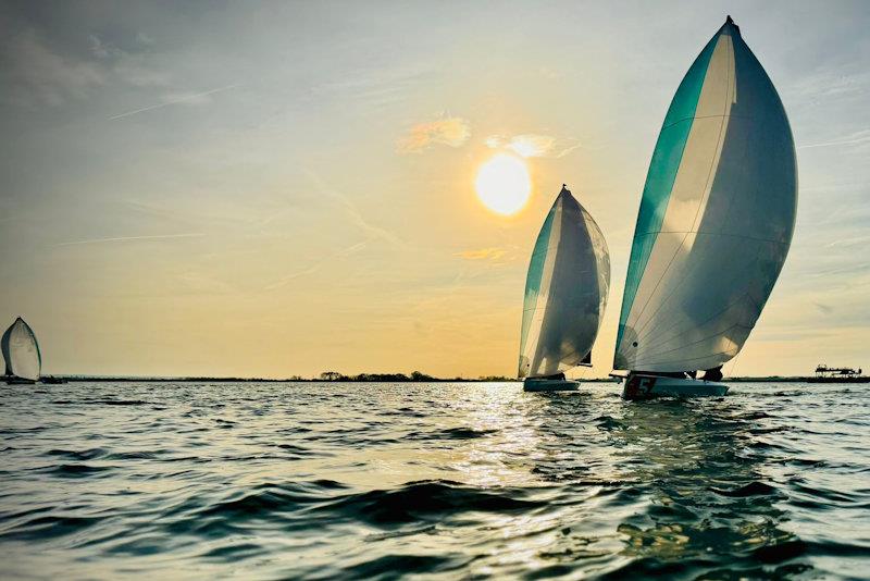 British Keelboat Academy training weekend photo copyright Simon Winkley taken at Queen Mary Sailing Club and featuring the RS21 class