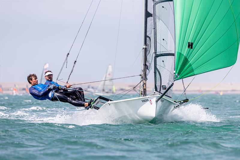 RS800 Green Kite Flat - photo © Digital Sailing