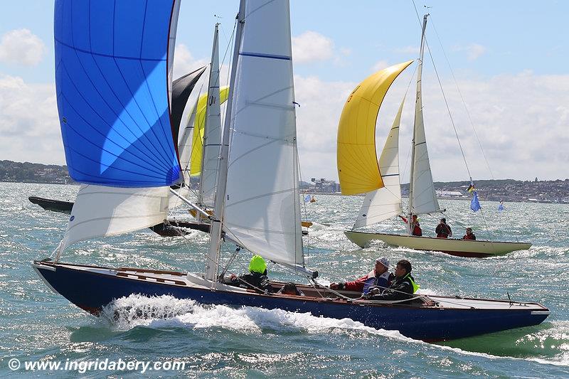 The sunshine returns on day 7 at Lendy Cowes Week 2017 photo copyright Ingrid Abery / www.ingridabery.com taken at Cowes Combined Clubs and featuring the Seaview Mermaid class