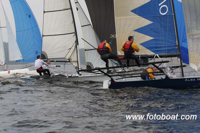 Martin Goodlad in the 18ft skiff during the Scottish Skiff event at Kielder Water photo copyright Alan Henderson / www.fotoboat.com taken at Kielder Water Sailing Club and featuring the 18ft Skiff class