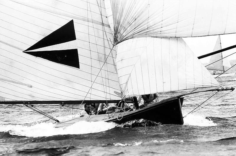 Apex - Len Heffernan photo copyright Archive taken at Australian 18 Footers League and featuring the 18ft Skiff class