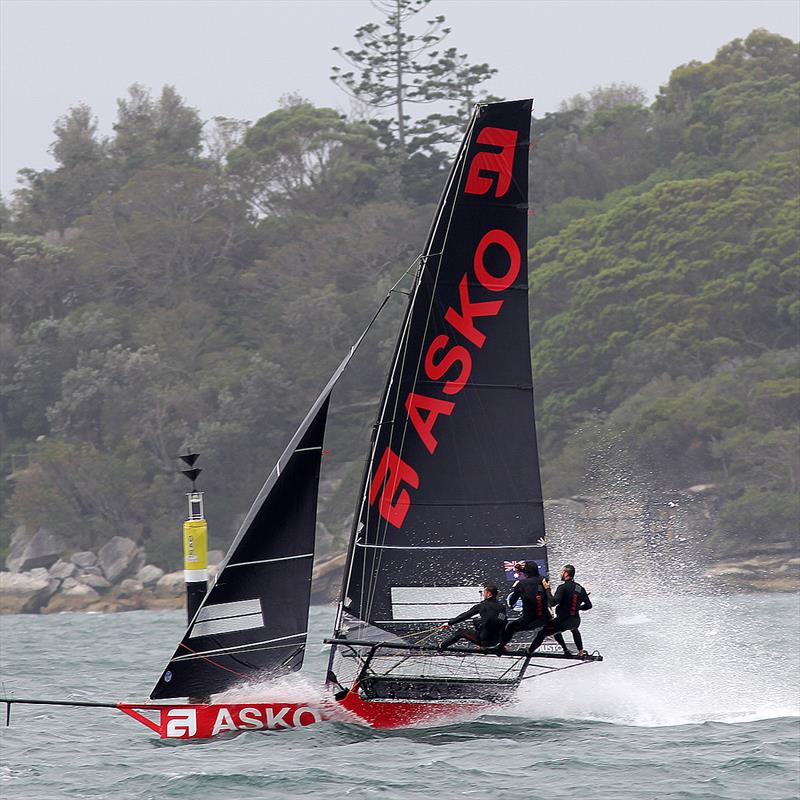 Asko Appliances leads the fleet at Shark Island on the first lap of the course - Race 2, JJ Giltinan 18ft Skiff Championship, Sydney, March 4, 2018 - photo © Frank Quealey