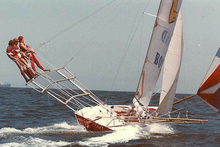 Chesty Bond in the 1985 Ocean Challenge photo copyright Frank Quealey taken at Australian 18 Footers League and featuring the 18ft Skiff class