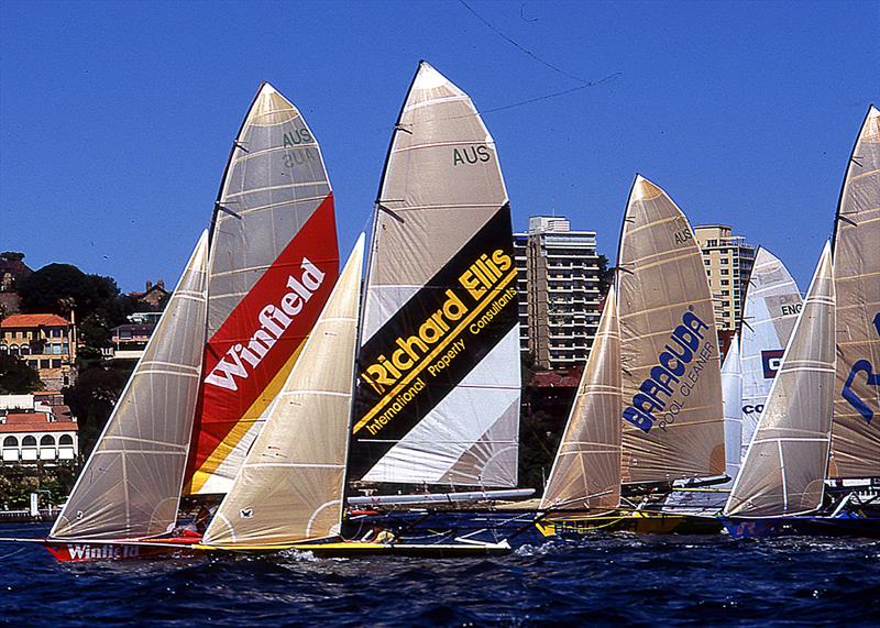 Winfield Racing at the start of a 1995 worlds race - photo © Bob Ross