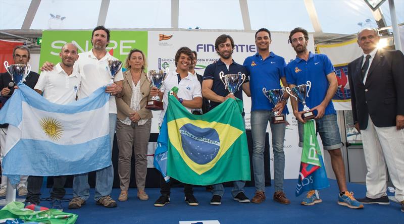 Final day of the Snipe Worlds in Talamone, Italy photo copyright Matias Capizzano taken at Circolo della Vela Talamone and featuring the Snipe class