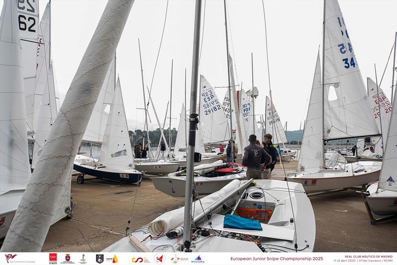 2025 European Youth Snipe Championship day 1 - photo © Tobi Carrasco / RCNM
