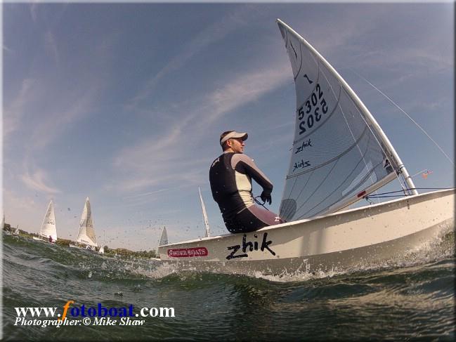 Mike Sims diromg the 2012 Solo Inland Championships at Rutland - photo © Mike Shaw / www.fotoboat.com