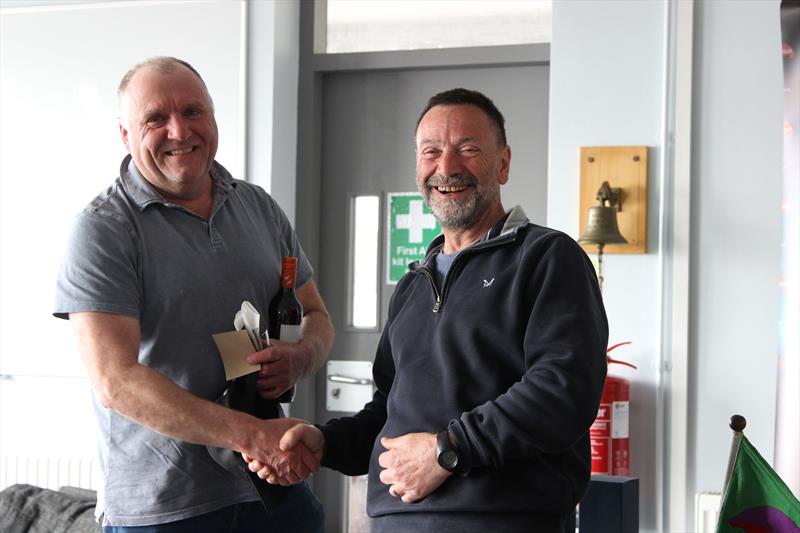 Bough Beech Solo Open - photo © Sarah Seddon