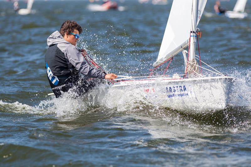 Lucas Peeters finishes 2nd in the Splash class at the Dutch Youth Regatta photo copyright Valentijn van Duijvendijk taken at  and featuring the Splash class