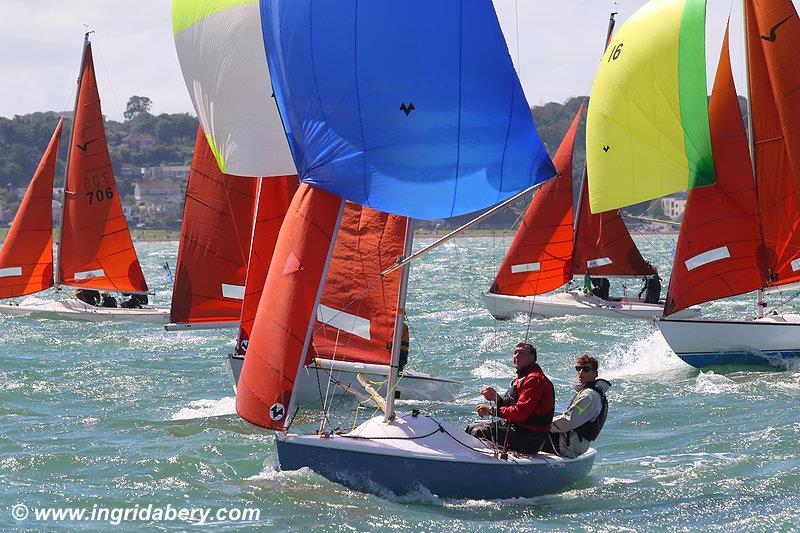 The sunshine returns on day 7 at Lendy Cowes Week 2017 photo copyright Ingrid Abery / www.ingridabery.com taken at Cowes Combined Clubs and featuring the Squib class