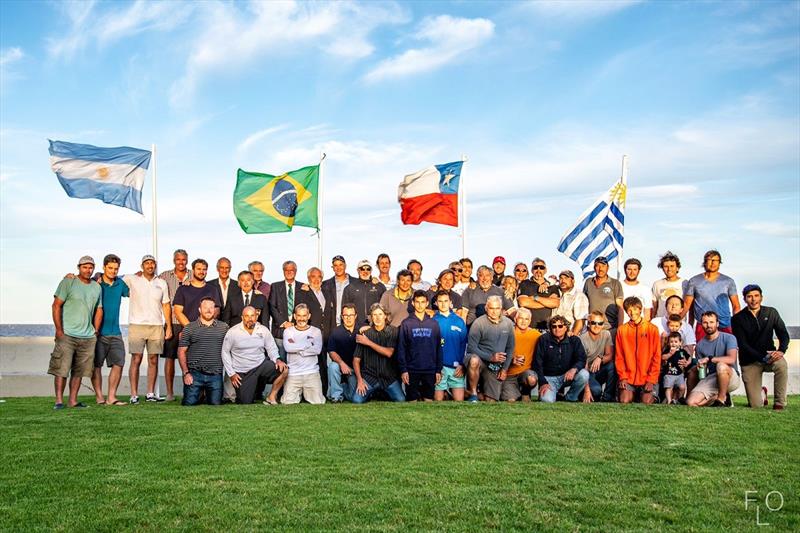 2021 Star Southern Hemisphere Championship - Day 1 photo copyright Flo Gonzalez Alzaga taken at Club Náutico Olivos and featuring the Star class