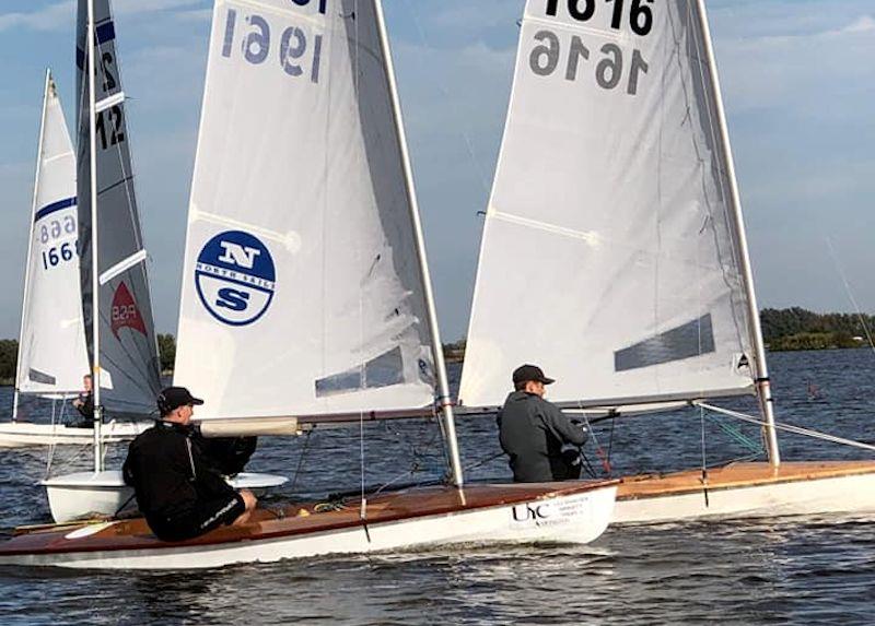 Phil Priestley to windward of Giles Therkelson-Smith in the  Streaker Inland Championships photo copyright Robert Stockwin taken at Beaver Sailing Club and featuring the Streaker class