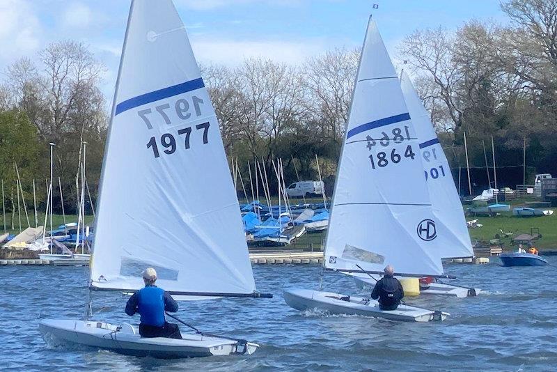 Close racing - Streaker HD Sails Southern Paddle Series at Banbury photo copyright Tim Matthews taken at Banbury Sailing Club and featuring the Streaker class