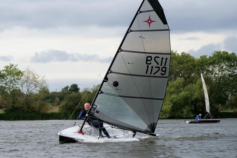 Noble Marine Supernova Travellers Series at Emberton Park - photo © EPSC